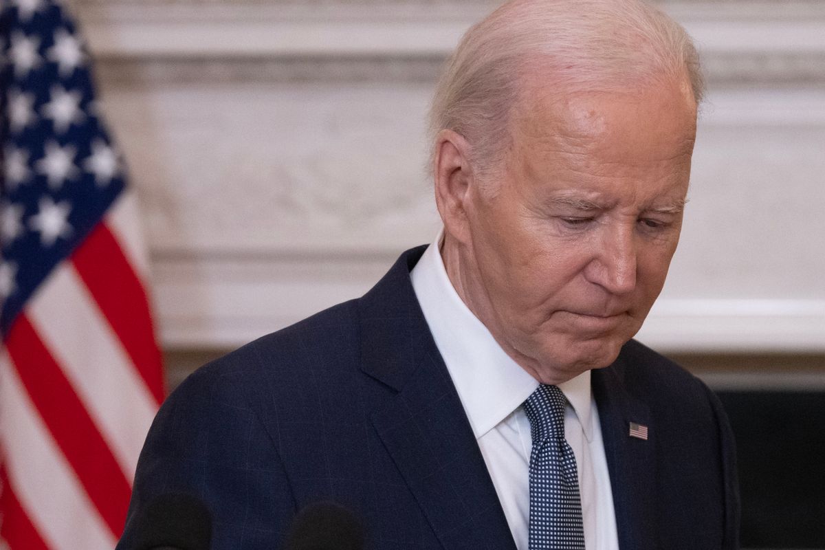 Joe Biden amerikai elnök ellép a mikrofontól a gázai konfliktusról tartott televíziós beszéde végén a washingtoni Fehér Házban 2024. május 31-én. (Fotó: MTI/EPA pool/Michael Reynolds)