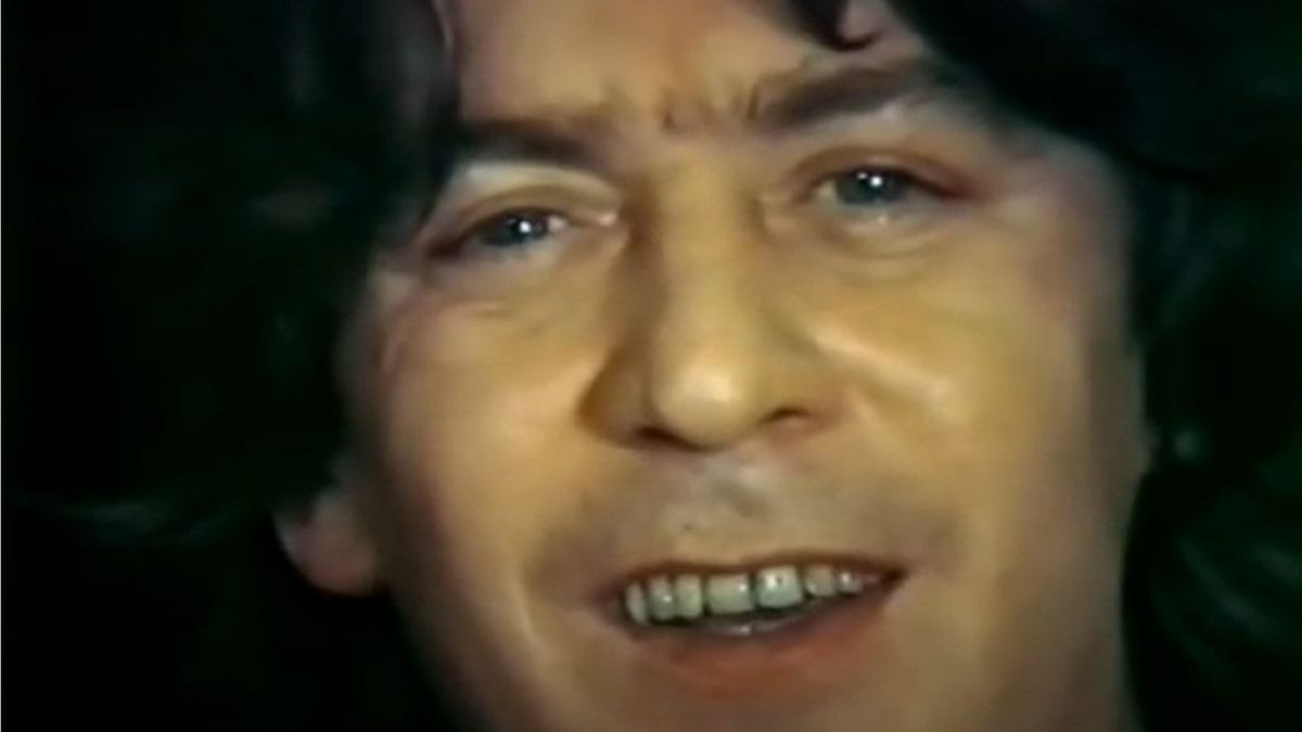Felélednek Cseh Tamás ki nem adott dalai, és úgy szólnak mint még soha