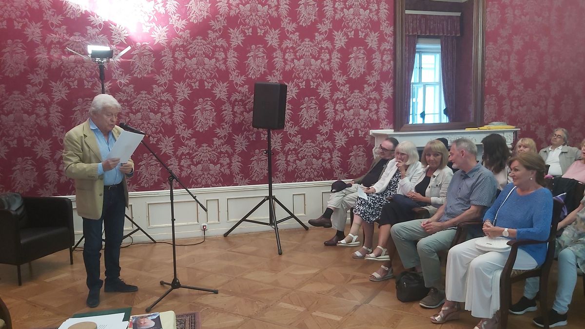 Megjelent Lukács Sándor új verseskötete