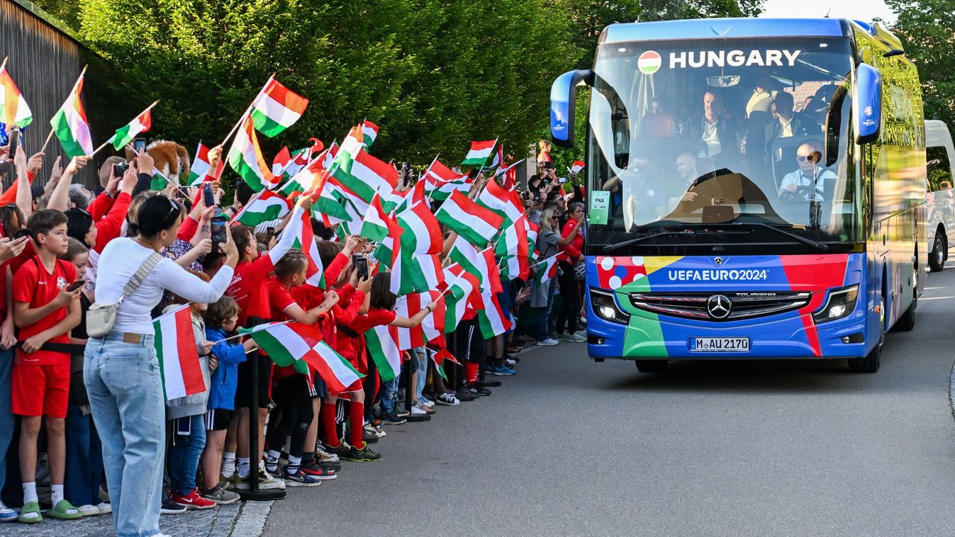 EURO-2024 - A magyar labdarúgó-válogatott megérkezett a németországi foci Eb Szoboszlai Dominik