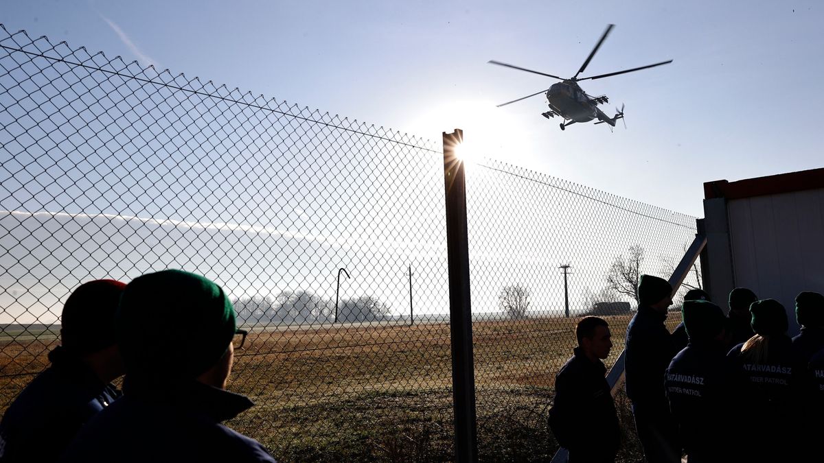 In Face of Brussels's Ultimatum, Government Has Means at Disposal