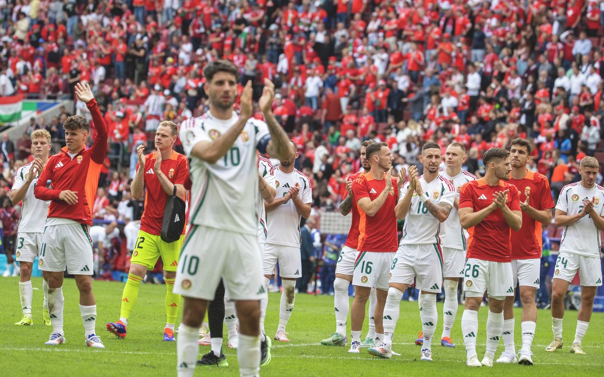 20240615 Németország Köln
Labdarúgás Euro2024 EB Európa Bajnokság
Labdarúgó Európa Bajnokság Németországban
Foci EB labdarúgó mérkőzés
Magyarország Svájc

Fotó: Mirkó István MI
Magyar Nemzet MN 

A képen: Szoboszlai Dominik (10) 
magyar csapat magyar szurkolók foci Eb 2024