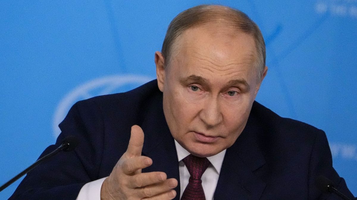 Puccsot terveznek Putyin ellen, a NATO segítségét kérték