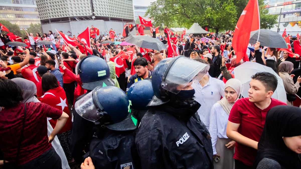 Magas a biztonsági kockázat a nyugat-európai sporteseményeken