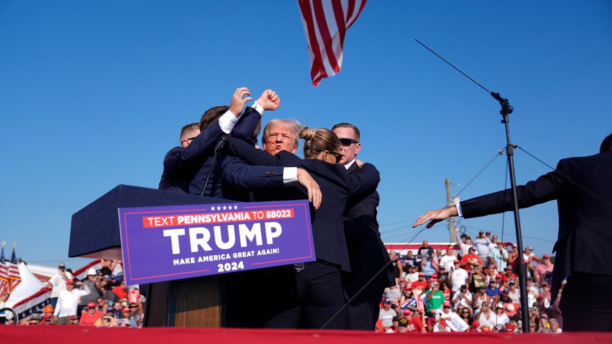 Trump elmondta, minek köszönheti, hogy még életben van