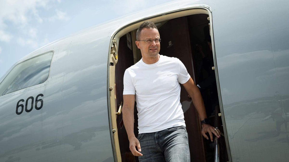 Szijjártó Péter: A NATO-csúcson a tűzszünet és a béketárgyalások mellett fogunk érvelni