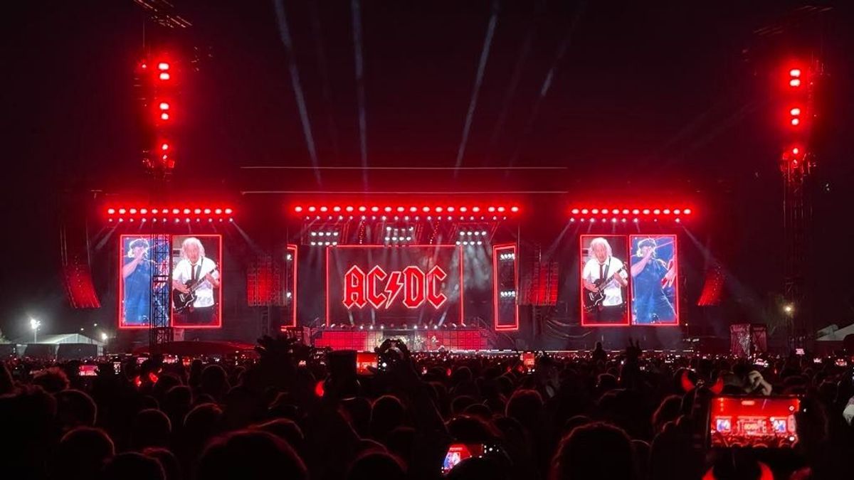 Akkorát szólt az AC/DC, hogy megbénult Pozsony