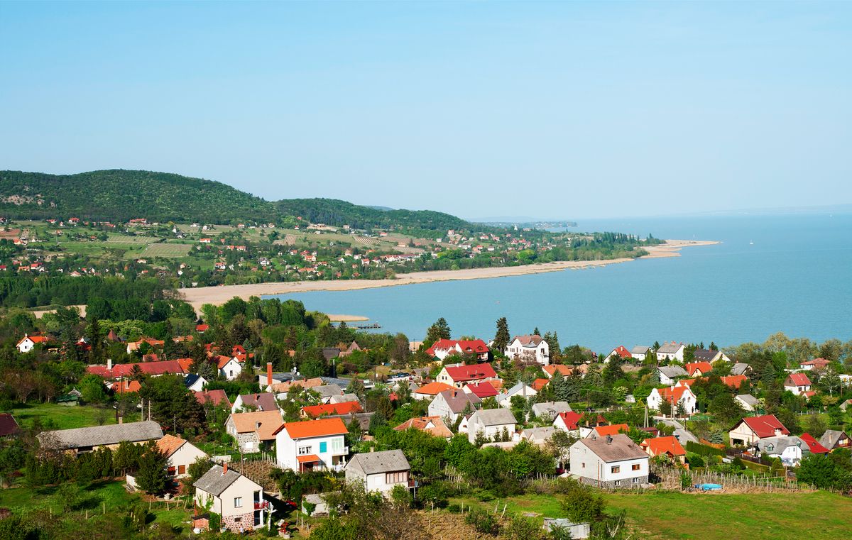 Little,Village,At,Lake,Balaton,,Hungary,(,Badacsonytomaj,)