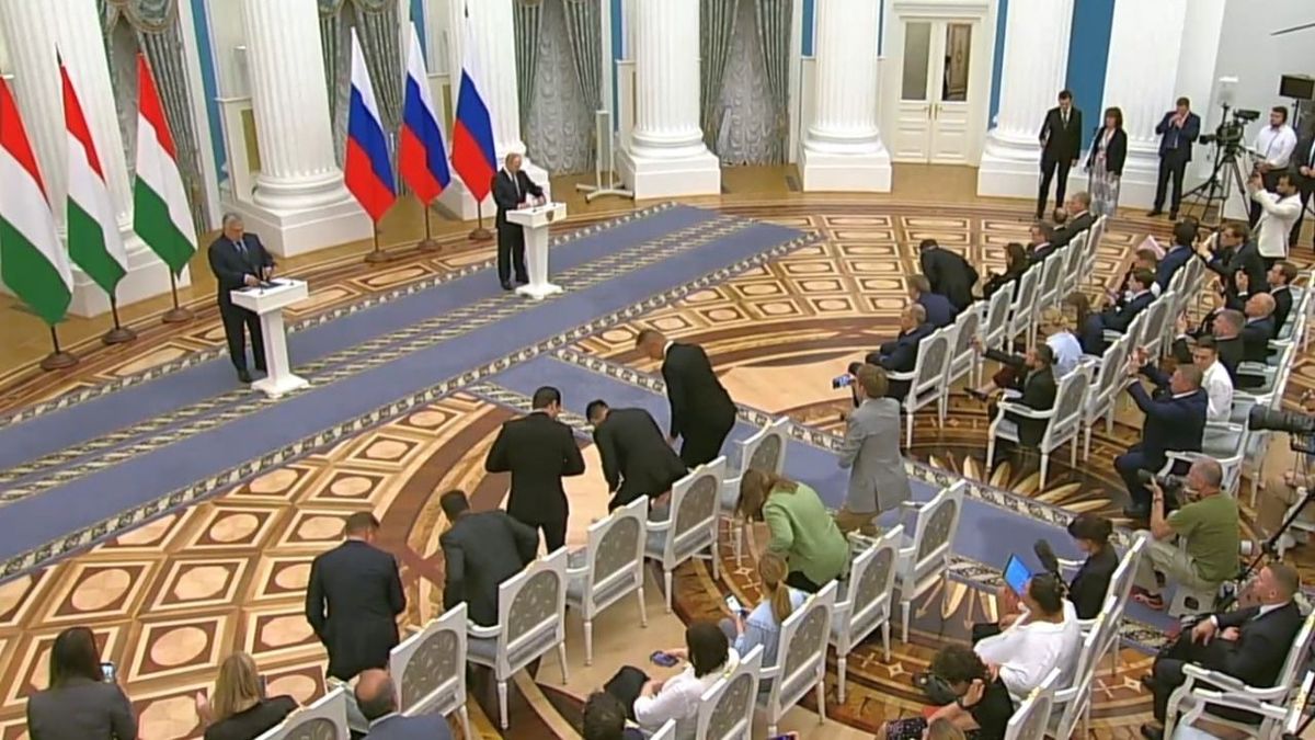 Marathon Talks Between Viktor Orban and Vladimir Putin