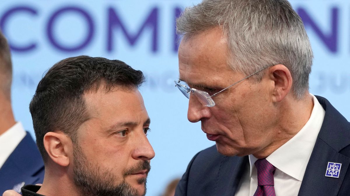 Újabb hidegháborúról döntött a NATO