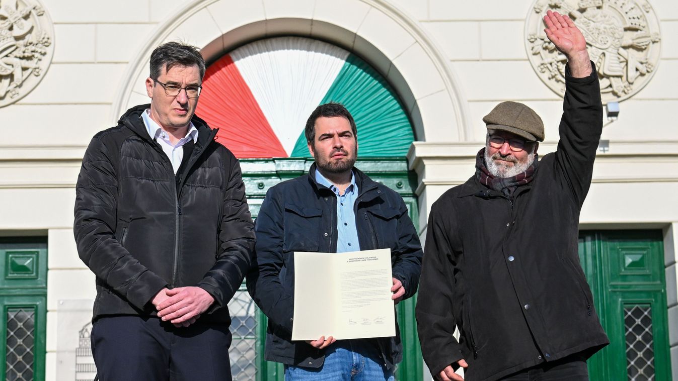 KARÁCSONY Gergely; PIKÓ András; JÁMBOR András