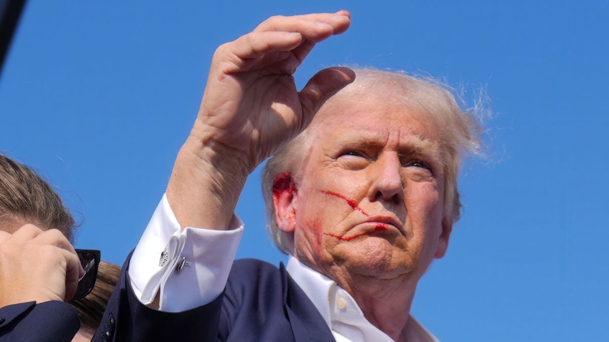 A titkosszolgálat vizsgálja, hogyan juthatott ilyen közel a Trump elleni merénylő