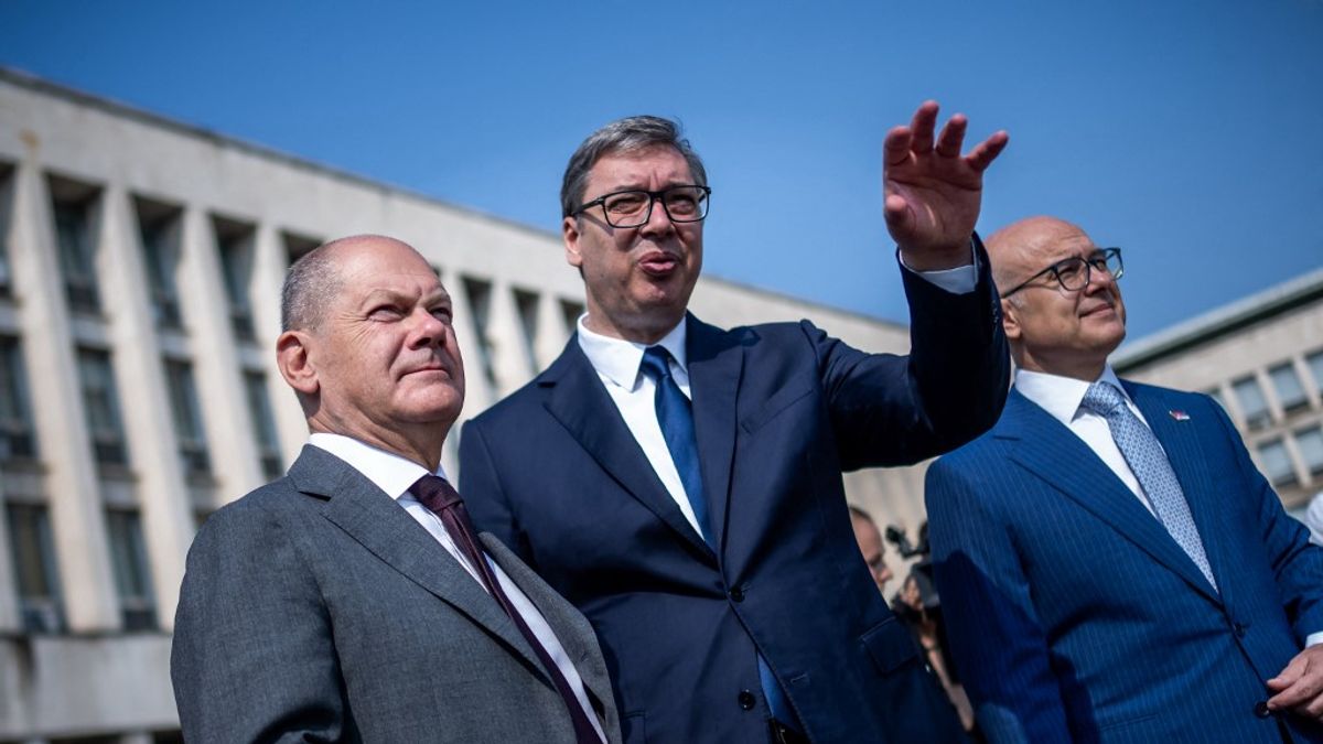 Támad a koronavírus, a szomszédos ország miniszterelnöke is megfertőződött