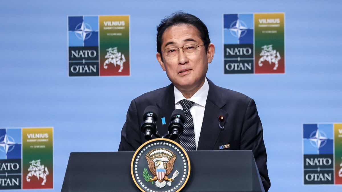 Háborútól tart Japán, szorosabb kapcsolatokat alakítana ki a NATO-val