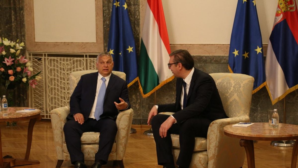 President Vucic: Only Hungarians Dare to Talk About Peace