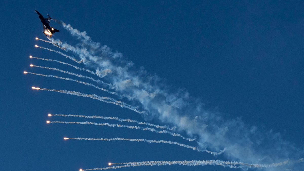 Megérkeztek Szlovákiába az első amerikai F–16-os vadászgépek