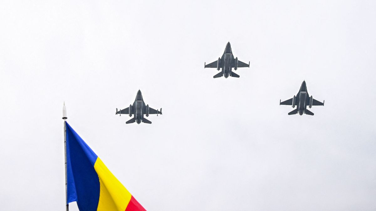 F-16-os vadászgépekkel erősítenek a szomszédunkban