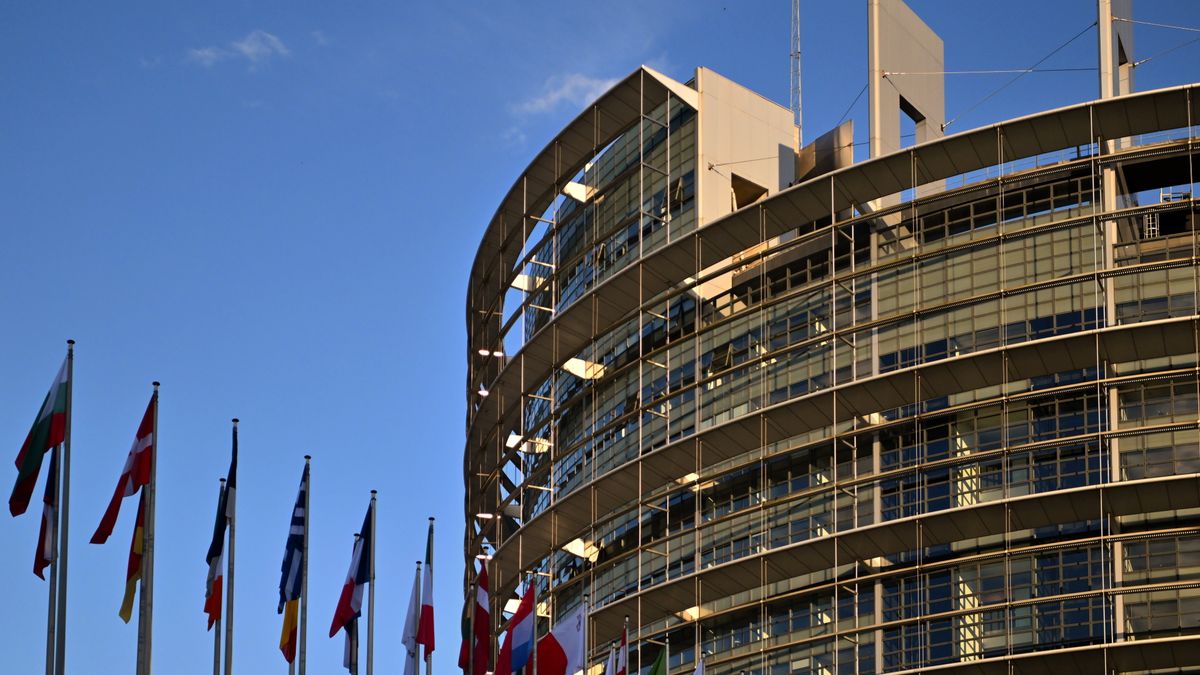 Az EP megválasztotta az öt háznagyot, retteg a balliberális többség a Patriótáktól
