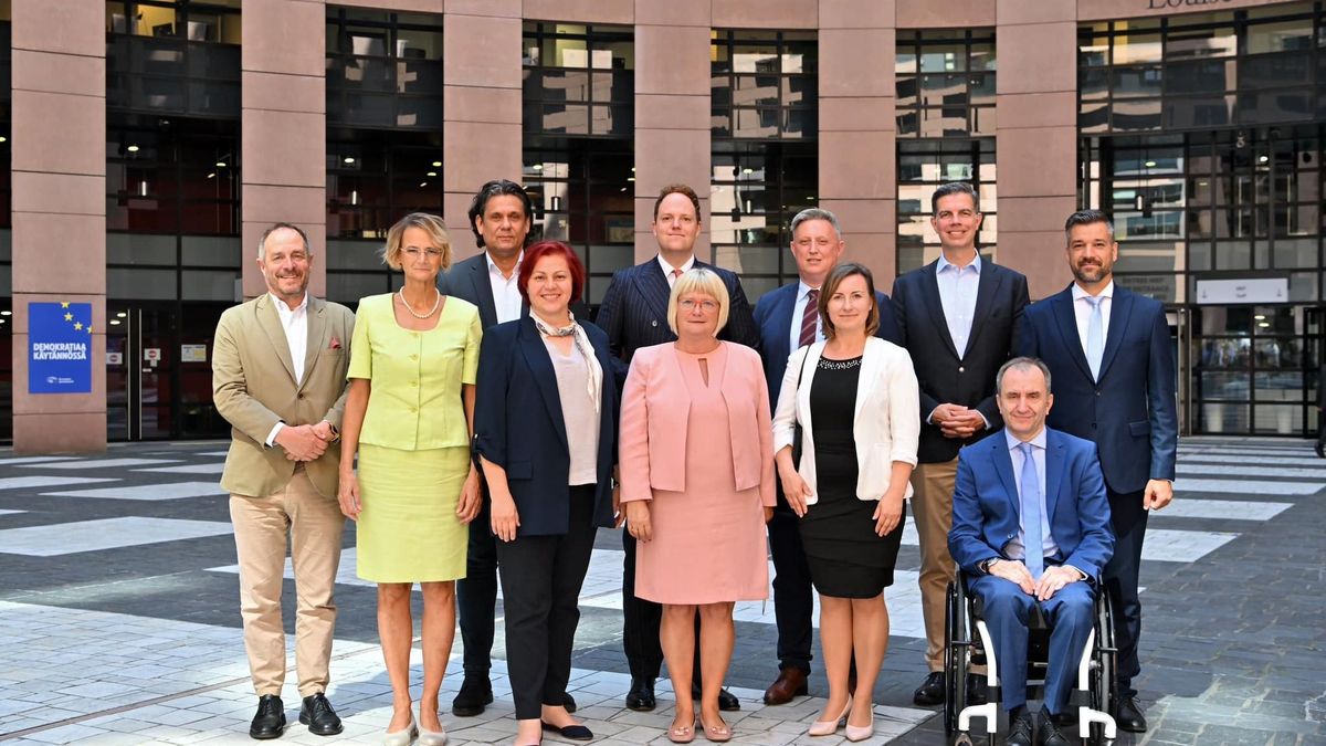 EP Announces Committee and Subcommittee Members