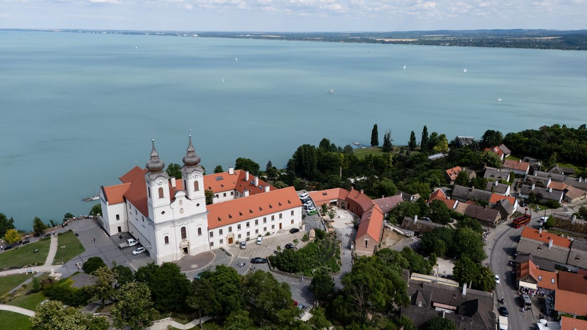 Tigrisek rejtőznek a Balaton mélyén, ha hinni lehet a legendának
