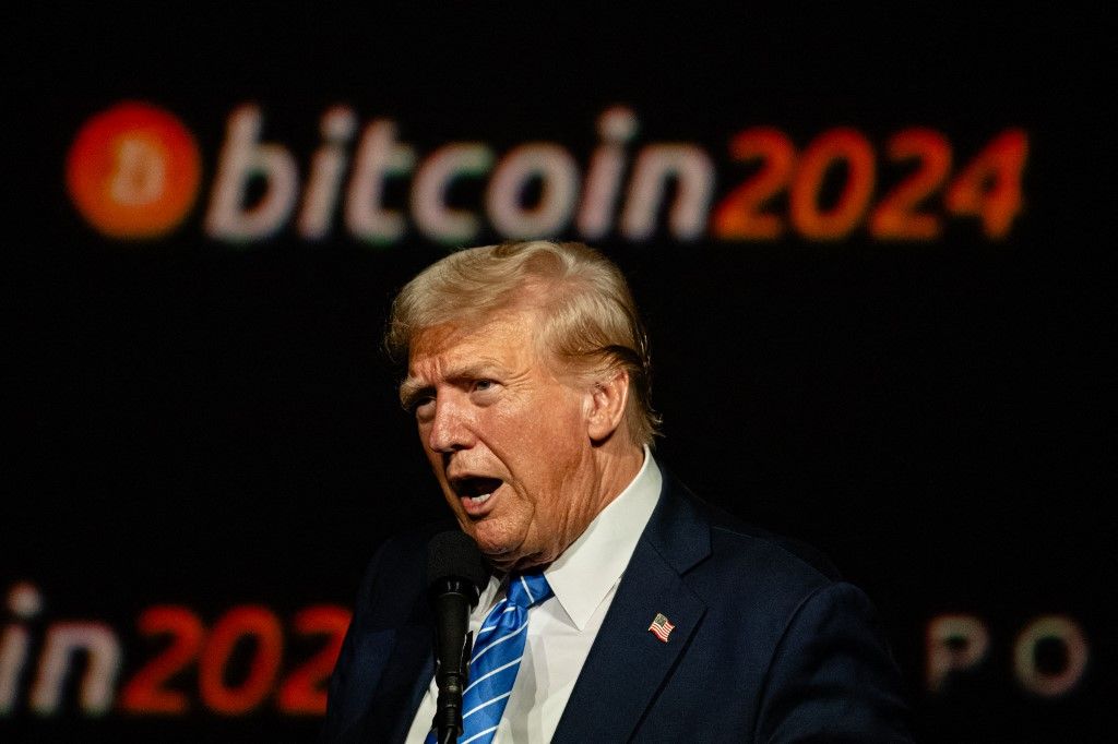 Donald Trump volt elnök és 2024-es republikánus elnökjelölt vitaindító beszédet mond a Bitcoin 2024 konferencia harmadik napján 2024. július 27-én a tennessee-i Nashville-ben. (Fotó: Jon Cherry / GETTY IMAGES ÉSZAK-AMERIKA / Getty Images az AFP-n keresztül)