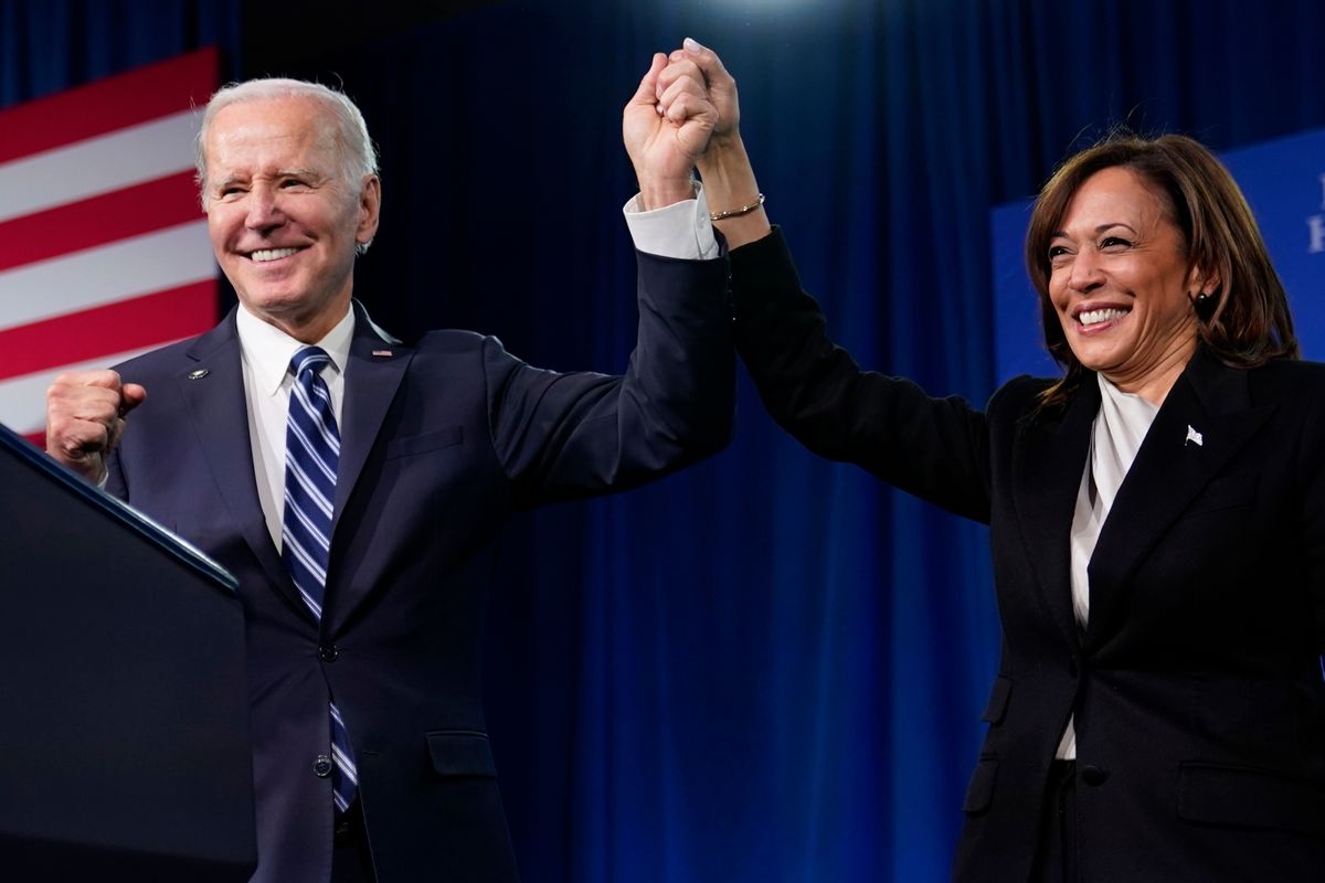 Joe Biden demokrata párti amerikai elnök és Kamala Harris alelnök 