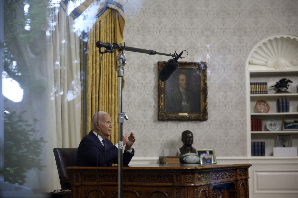 Joe Biden amerikai elnök beszédet mond a Fehér Ház Ovális Irodájából 2024. július 14-én Washingtonban. (Fotó: Kevin Dietsch / GETTY IMAGES ÉSZAK-AMERIKA / Getty Images az AFP-n keresztül)