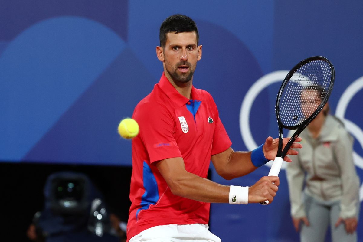 Párizs, 2024. július 27.
A szerb Novak Djokovics az ausztrál Matthew Ebden elleni mérkõzésen a 2024-es párizsi nyári olimpia férfi tenisztornája egyes versenyének elsõ fordulójában a párizsi Roland Garros Stadionban 2024. július 27-én.
Rafael Nadal