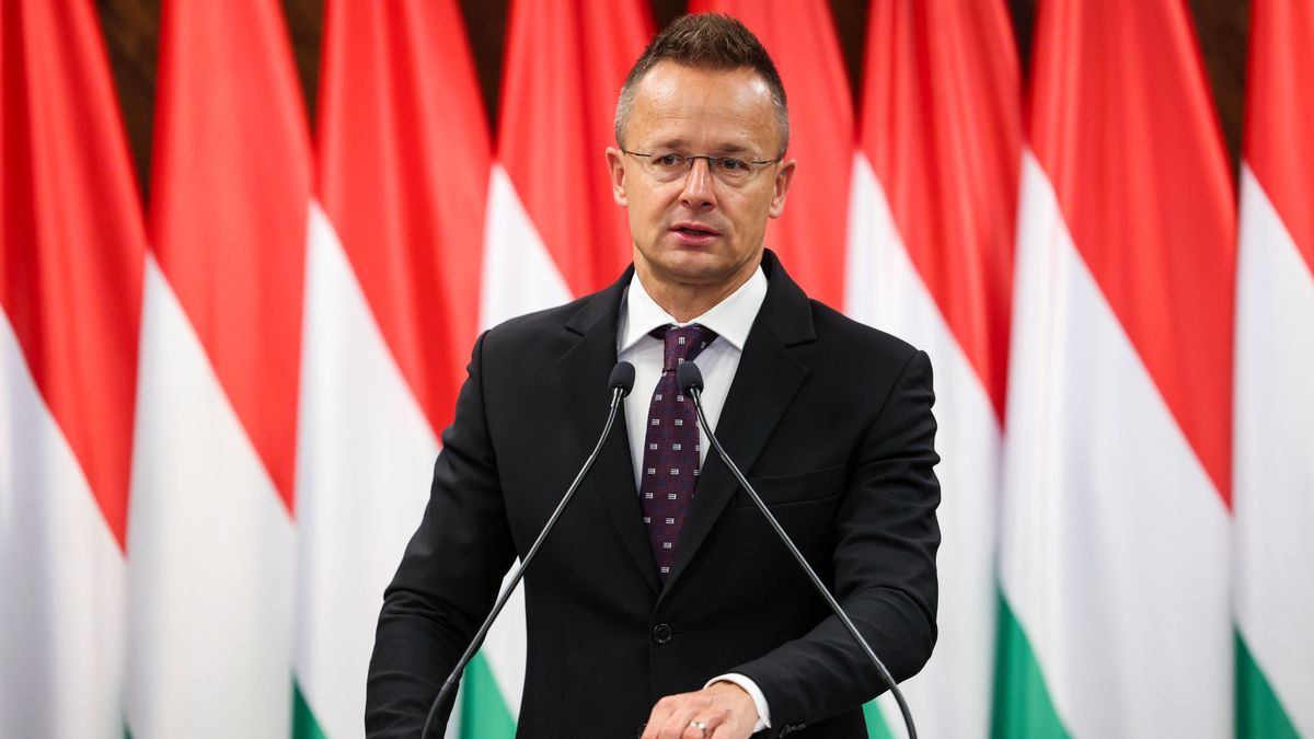 Szijjártó: Önálló európai békestratégiára lenne szükség