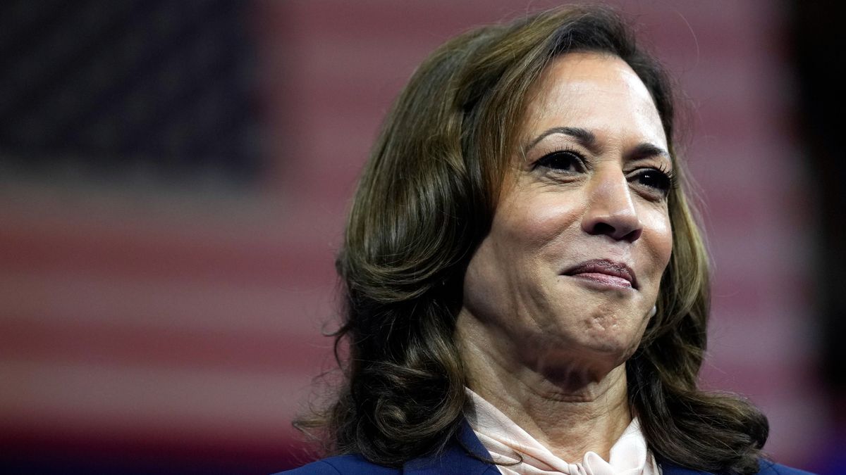 Formálisan is megszavazták Kamala Harrist a demokraták