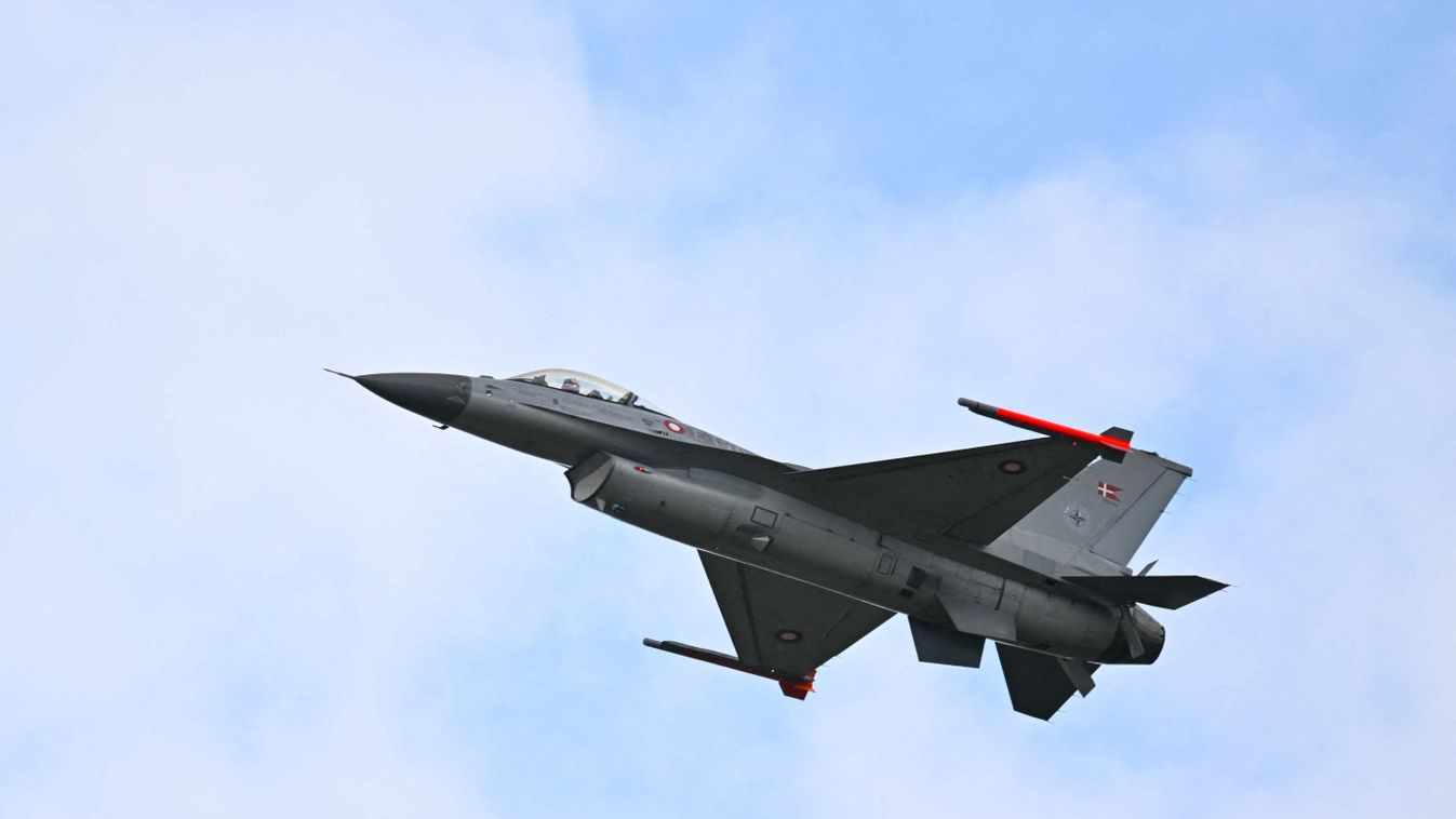 5th day of Farnborough International Airshow in United Kingdom
FARNBOROUGH, UNITED KINGDOM - JULY 26: A Royal Danish Air Force F-16 aircraft performs a demonstration flight during the fifth day of Farnborough International Airshow at Farnborough International Exhibition &amp; Conference Centre in Farnborough, United Kingdom on July 26, 2024. The 5-day event, located southwest of London at an airport typically used for private jets, is expected to attract some 75,000 visitors and 1,200 exhibitors. Rasid Necati Aslim / Anadolu (Photo by Rasid Necati Aslim / ANADOLU / Anadolu via AFP)        