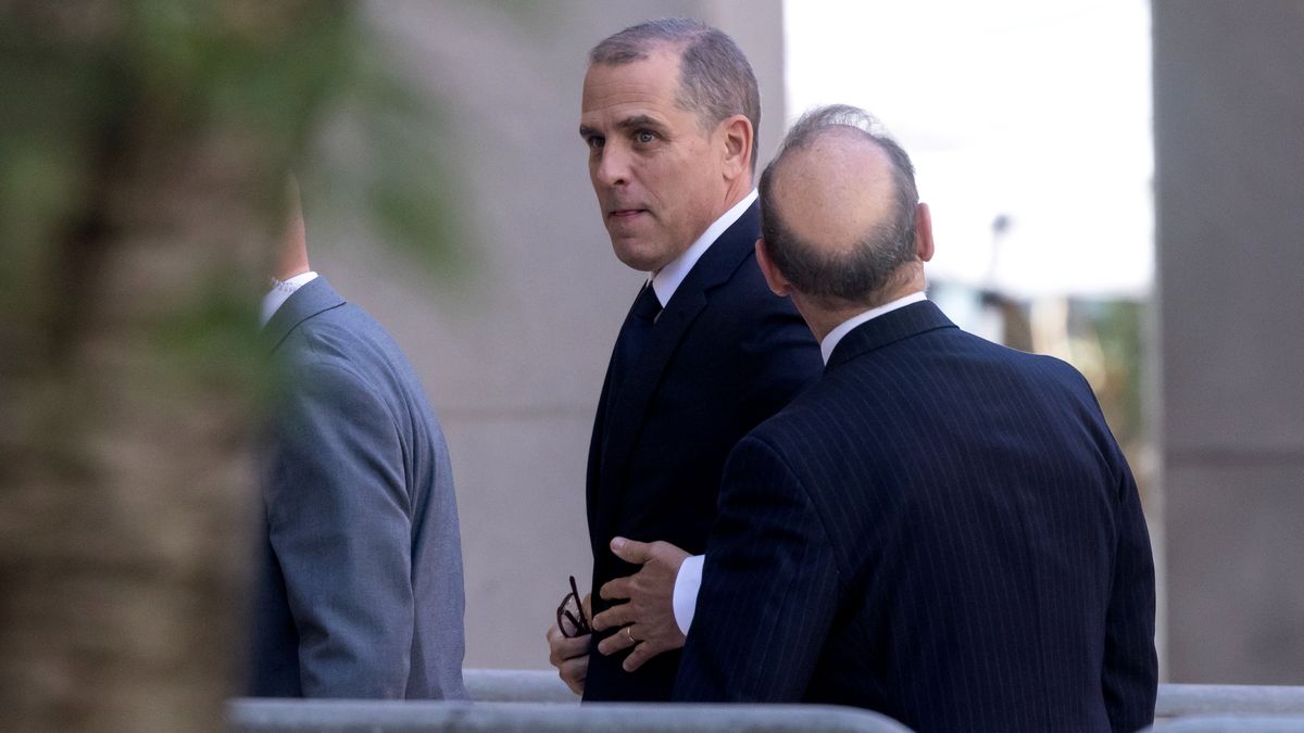 Hunter Biden a saját udvartartásaként kezelte a római amerikai nagykövetséget