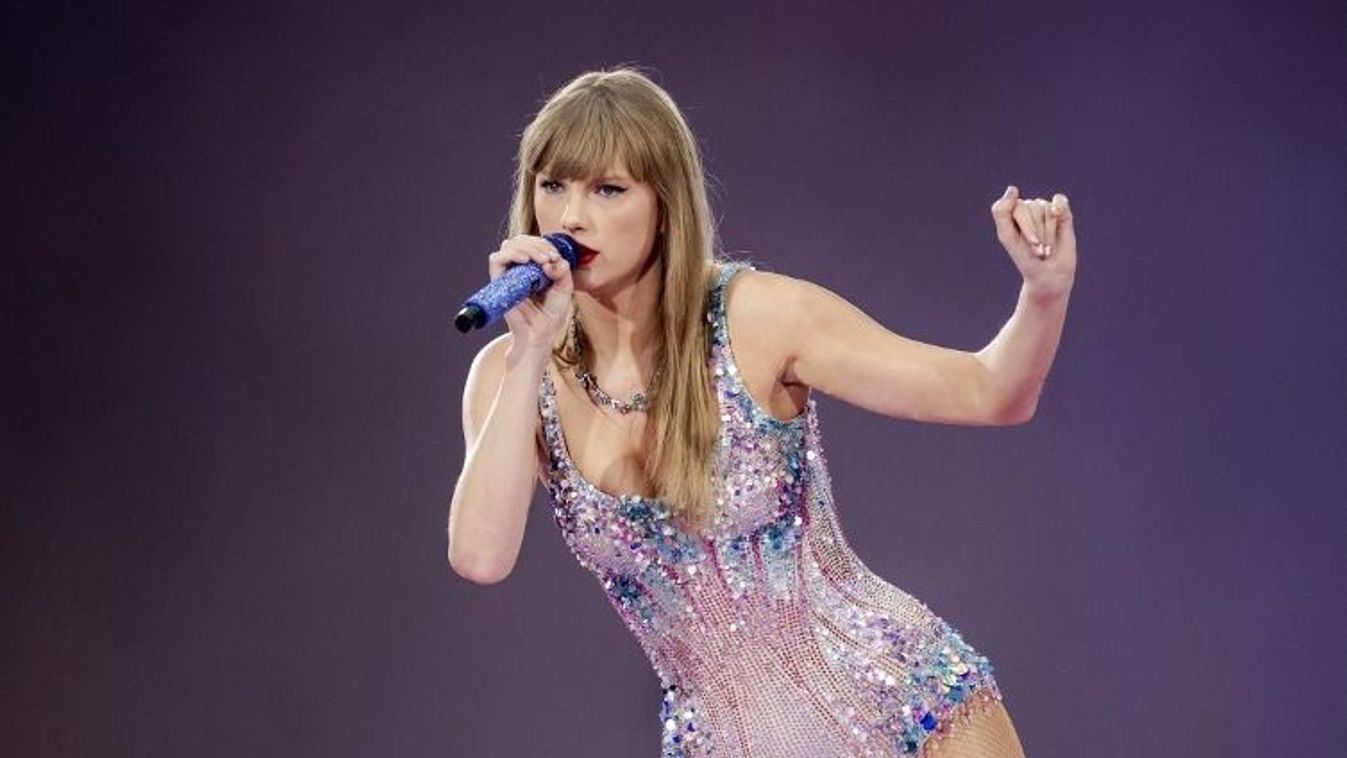 Taylor Swift mintegy 55 000 embernek adott koncertje során a Johan Cruijff Arená-ban.