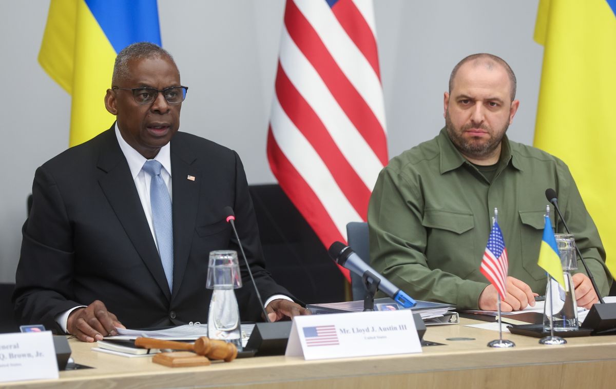 Lloyd Austin amerikai védelmi miniszter és Rusztem Umerov ukrán védelmi miniszter 