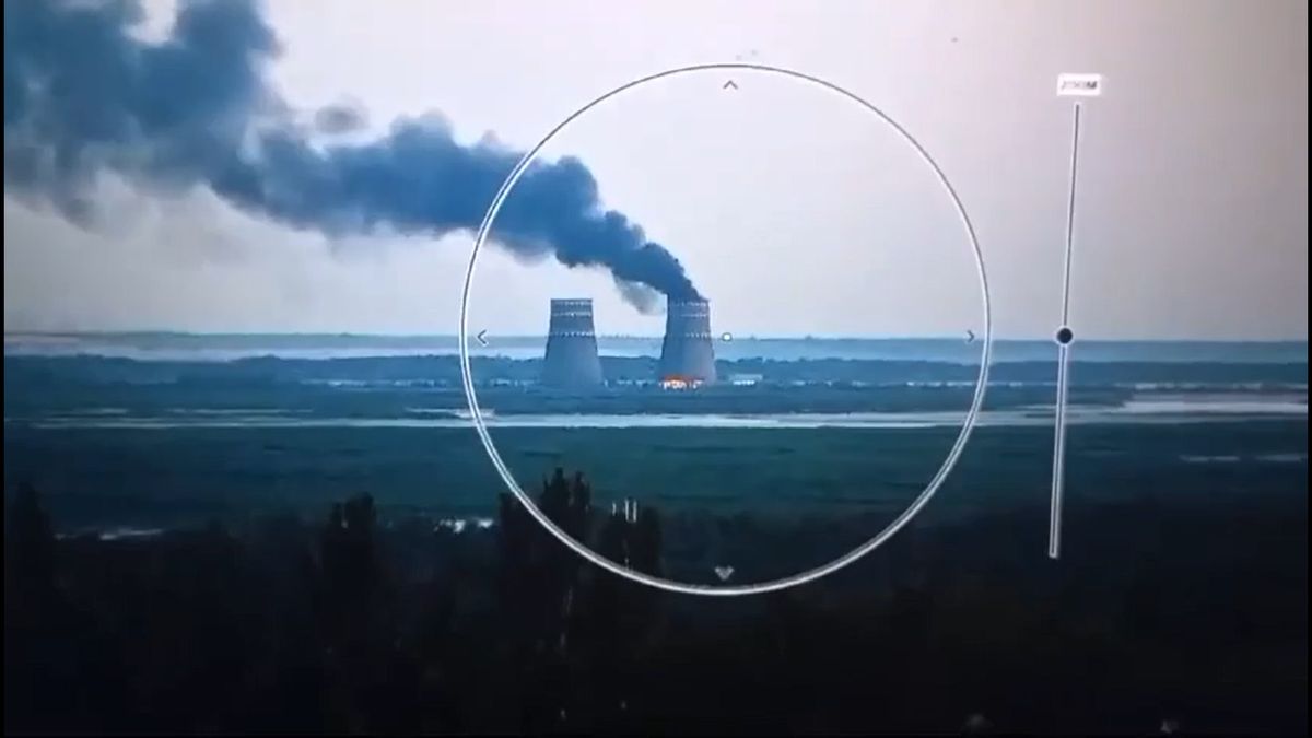 Zelenszkij az oroszokat vádolja az zaporizzsjai erőműben keletkezett tűz miatt
