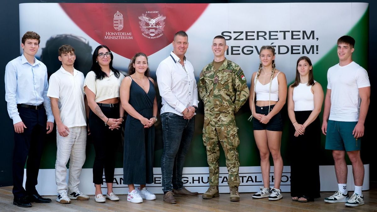 Bajnok úszók és birkózók is csatlakoztak a honvédség területvédelmi tartalékos állományához