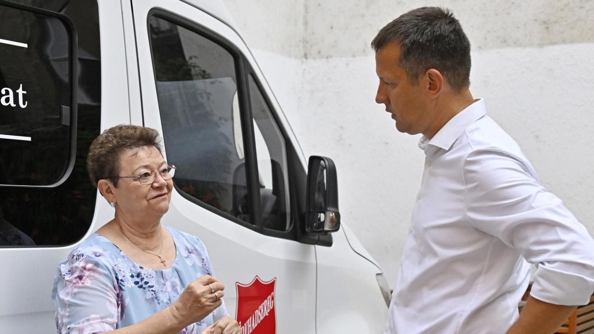Meghosszabbították a vörös kódot, Müller Cecília azt is elárulta, milyen ételeket érdemes fogyasztani a hőségben