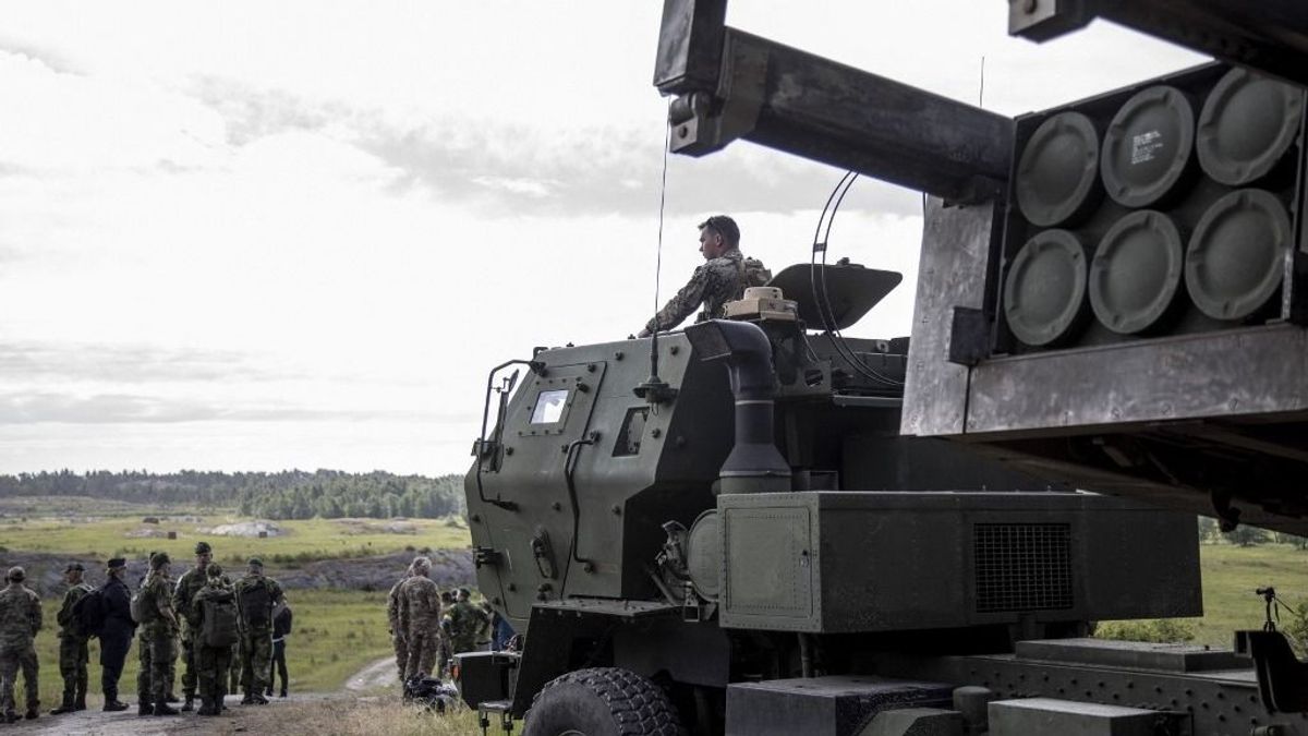 Oroszország videóval igazolta, hogy megsemmisített egy újabb amerikai HIMARS rakéta-sorozatvetőt