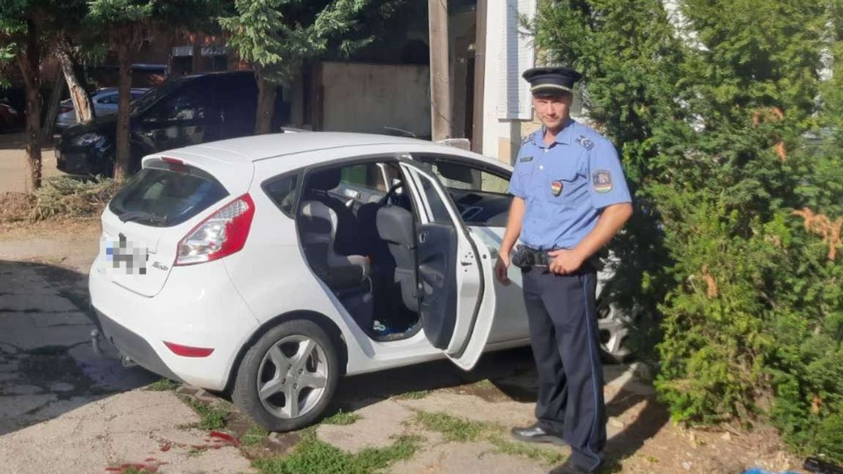 Egy alig kétéves kisgyermek ragadt egy autóban Szegeden, a tűző napon