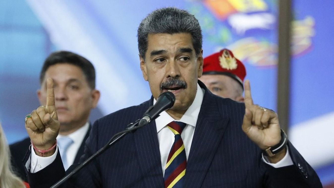 Nicolas Maduro venezuelai elnök a legfelsőbb bíróságon beszélt a sajtónak, miután megjelent a venezuelai caracasi elnökválasztás eredményének ellenőrzésével kapcsolatos eljárásban 2024. augusztus 9-én, pénteken.