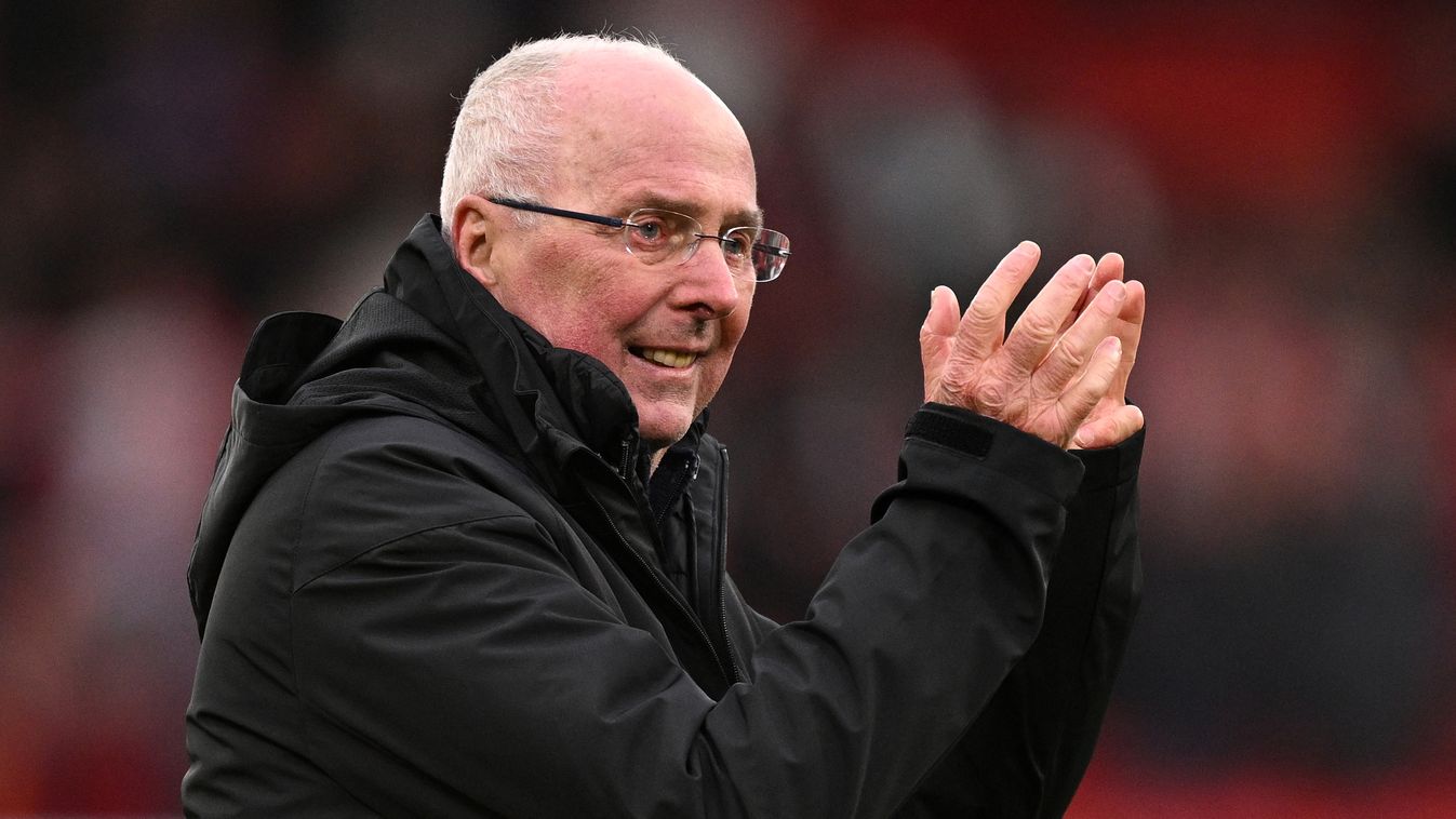 Liverpool Legends' manager Sven-Goran Eriksson applauds the fans following the Legends football match between Liverpool Legends and Ajax Legends at Anfield in Liverpool, north-west England on March 23, 2024. (Photo by Oli SCARFF / AFP)