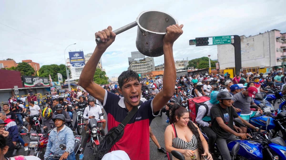 Venezuelában keményen fellépnek az elnök választási győzelmét vitató tüntetőkkel szemben
