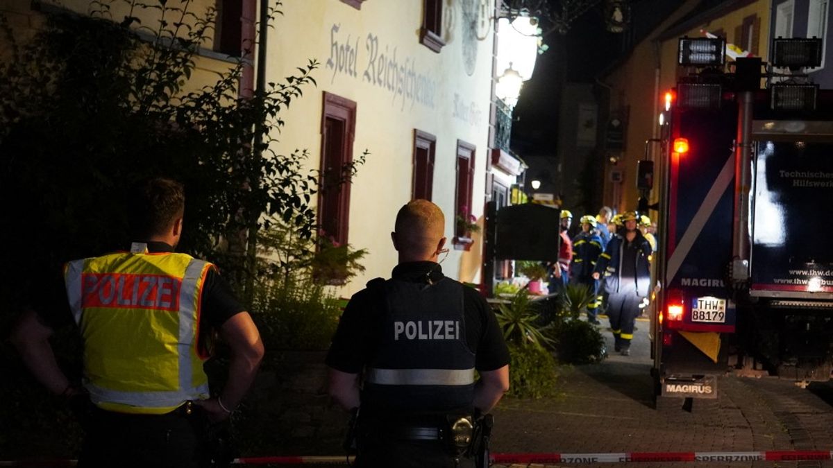 Kilenc embert temetett maga alá az összeomló szálloda