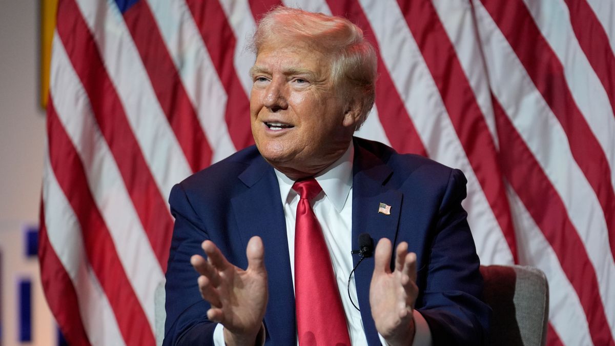 Ki lesz Trump különleges vendége Arizonában?