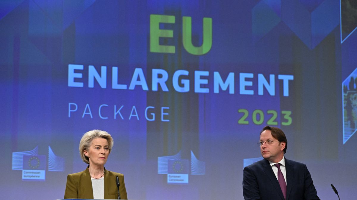 Analyst: Commissioner's Portfolio Offer a Sign of Recognition of Hungary's Medical Achievements