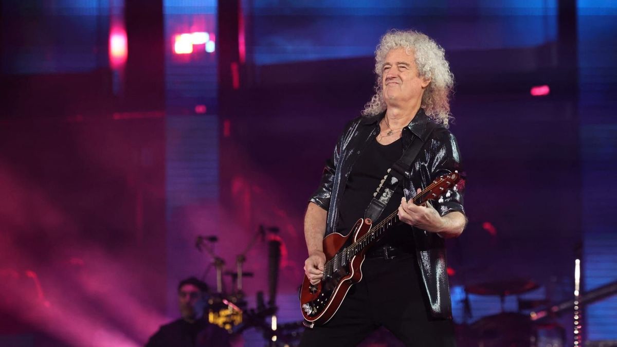 Agyvérzést kapott a Queen legendás gitárosa + videó