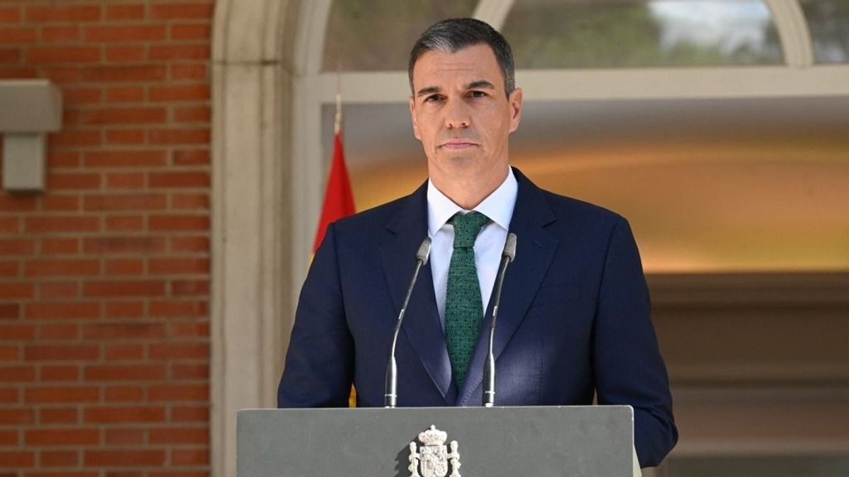 Íme a nyugati kettős mérce: Pedro Sáncheznek szabad, amit Orbán Viktornak nem