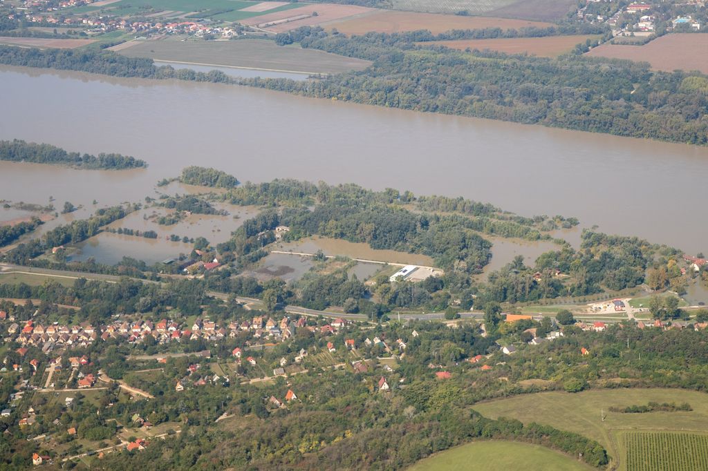 Légi felvételeken a Duna áradása (17 of 25)

20240921 Komárom-Esztergom vármegye

Légi felvételeken az áradt Duna, Komáromtól Esztergomig.

Fotós: Zetovics Márió
24 Óra
