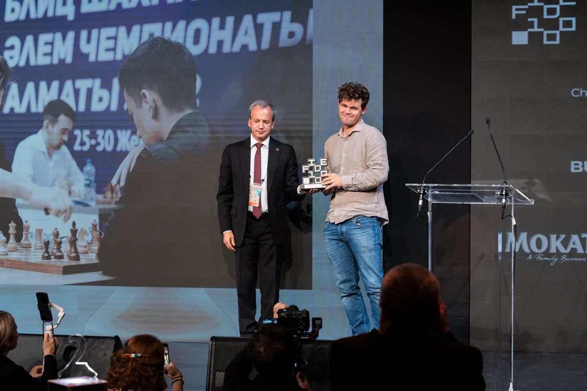 Magnus Carlsen, Garri Kaszparov, Arkagyij Dvorkovics, Oroszország, FIDE, közgyűlés, szankció