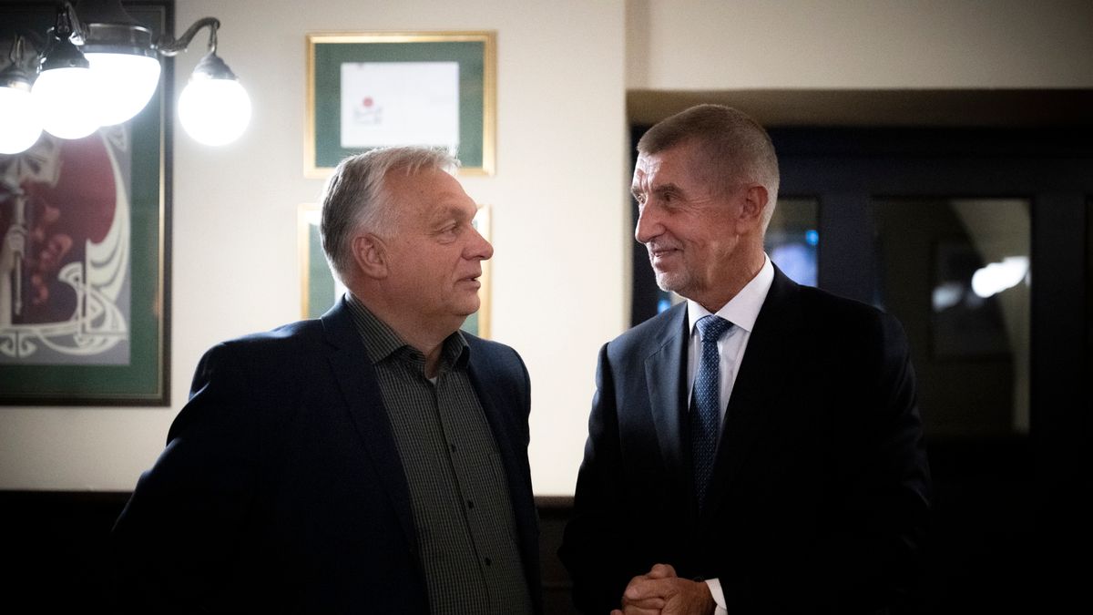 Orbán Viktor Csehországba utazott